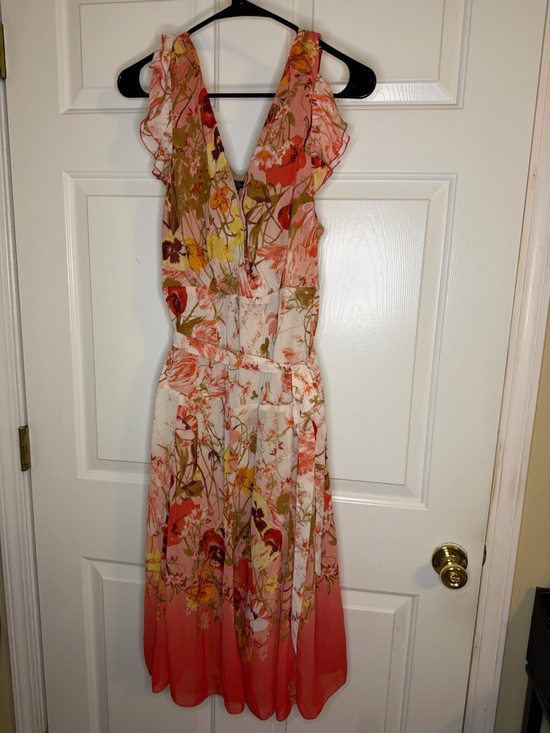 CHRIS McLaughlin Dresses & Skirts - Floral V-Neck Ruffle Midi Dress in Pink Coral and Cream Sz 14W